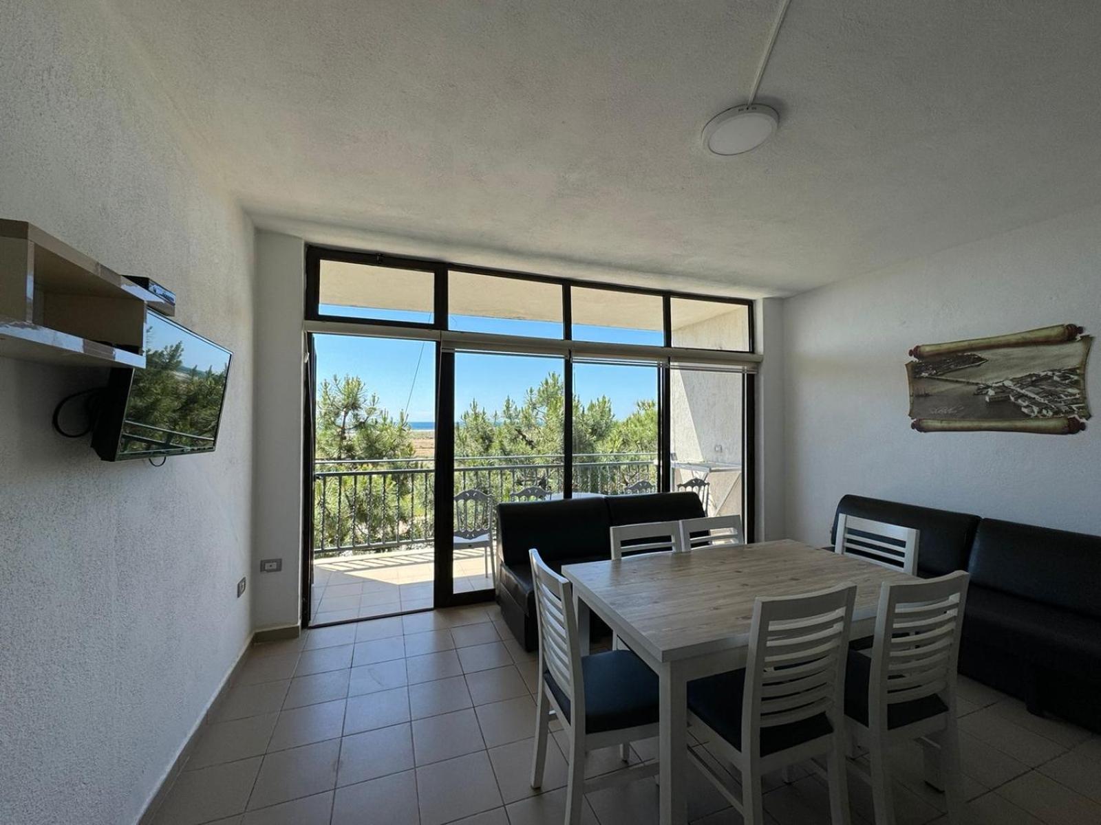 Flat Ergli Apartment Velipojë Екстериор снимка